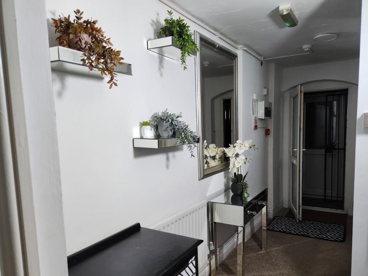 Quantock Lodge Vicarage 1 Рочестер Экстерьер фото